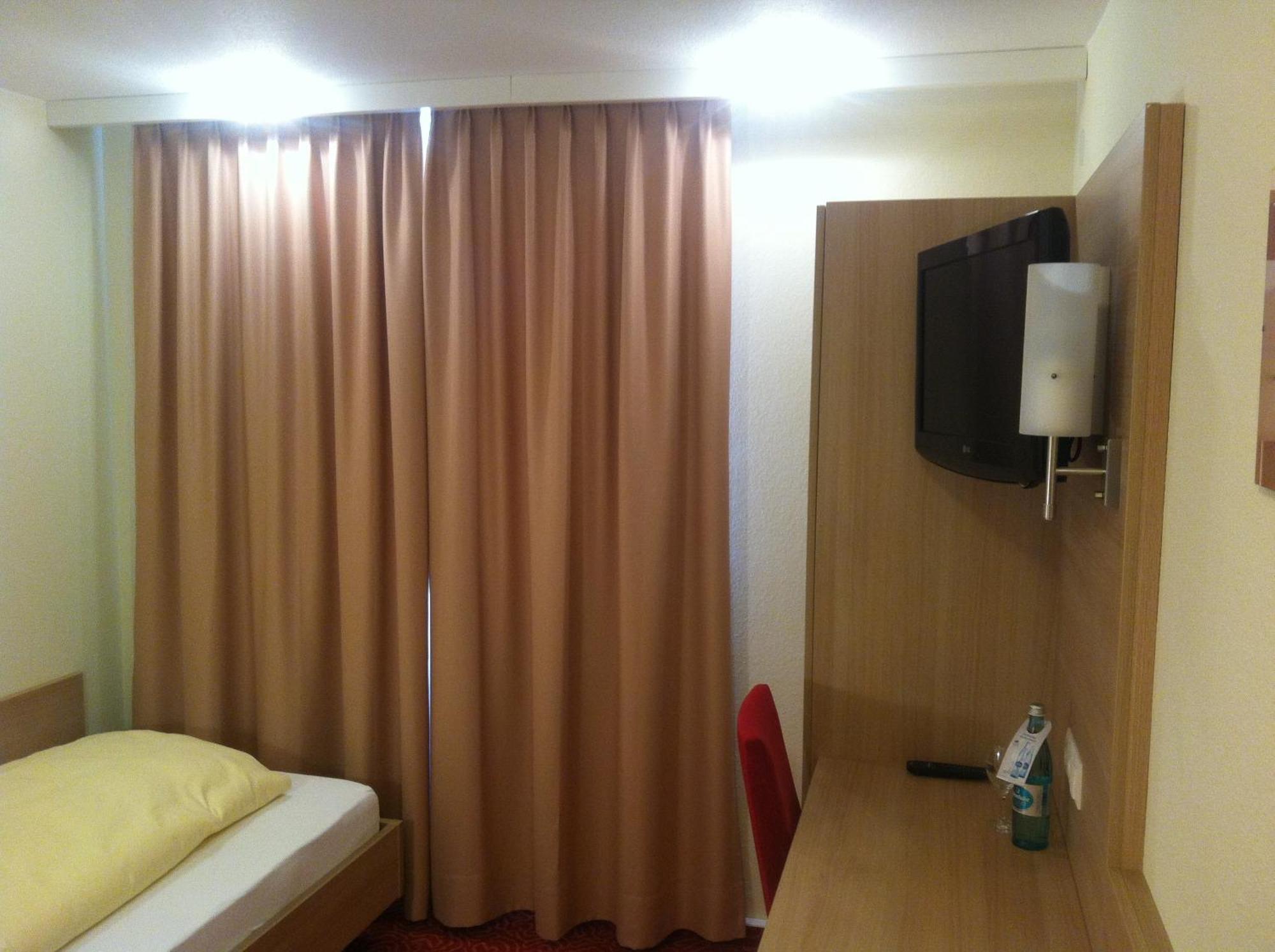 Tauberhotel Kette Wertheim Esterno foto